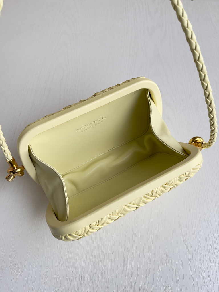 Bottega Veneta Knot With Chain 717623 Yellow Calfskin