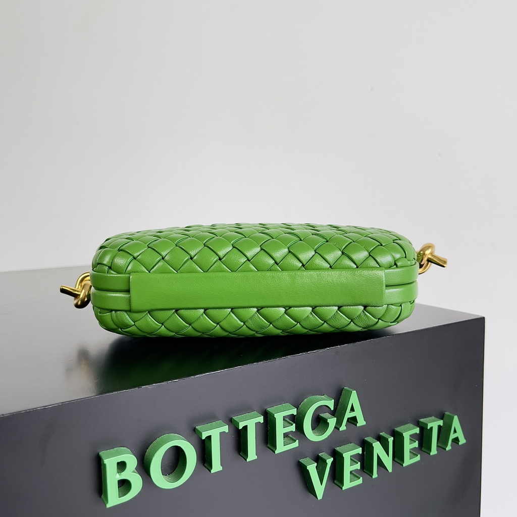 Bottega Veneta Knot With Chain 717623 Green Lambskin