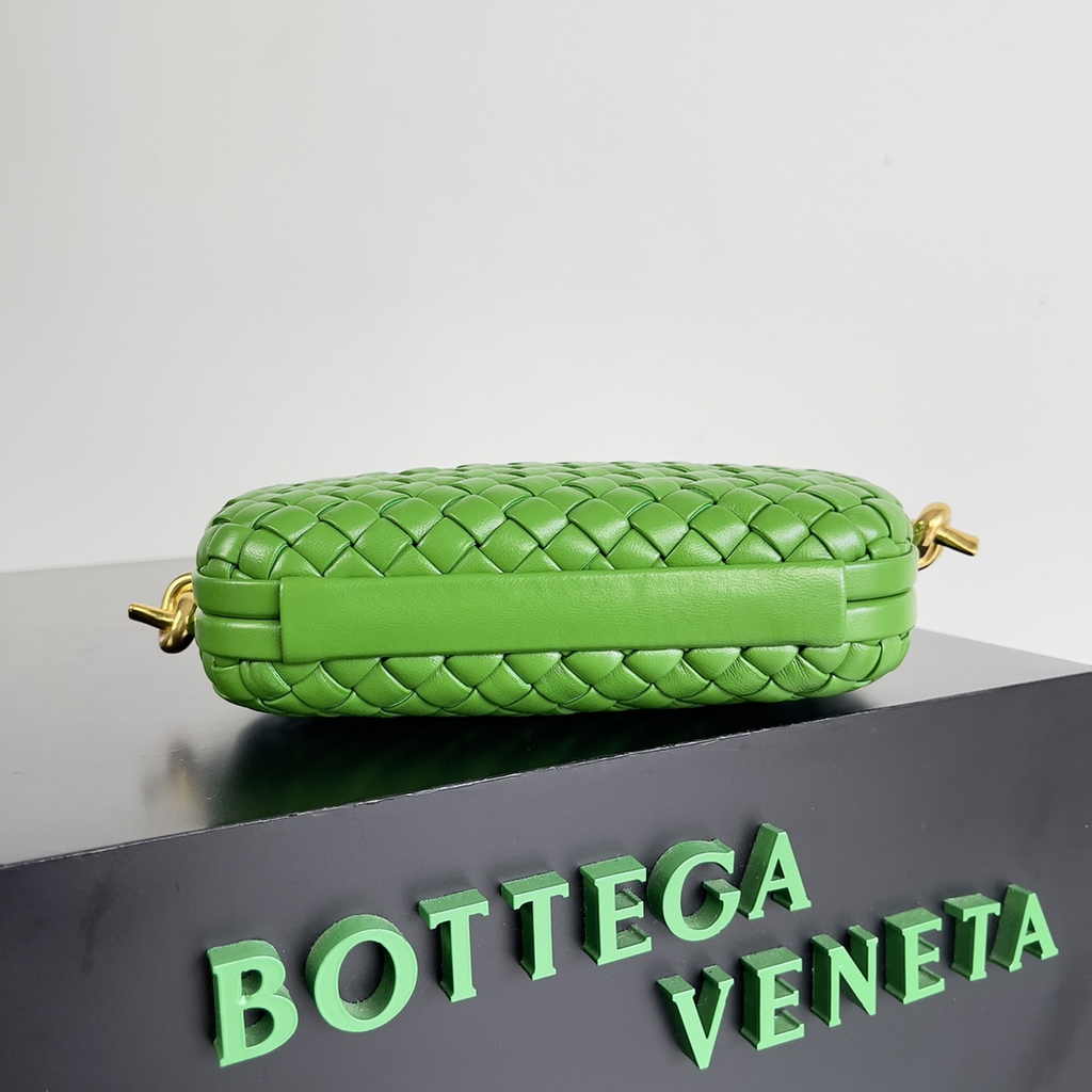 Bottega Veneta Knot With Chain 717623 Green Lambskin