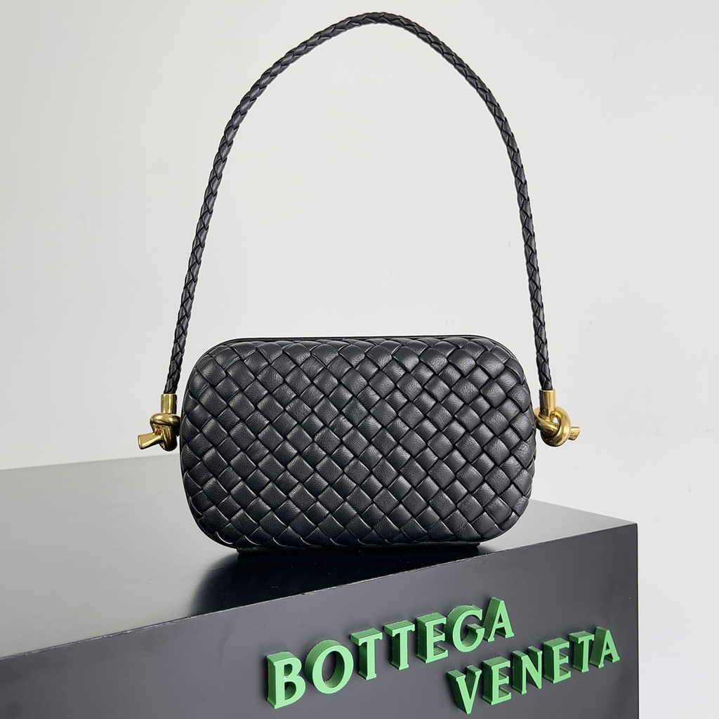 Bottega Veneta Knot With Chain 717623 Black Lambskin
