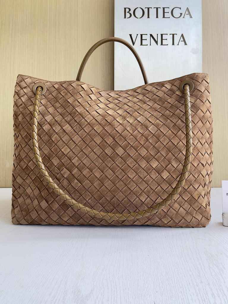 Bottega Veneta Large Andiamo Bag 766019 Tan Lambskin