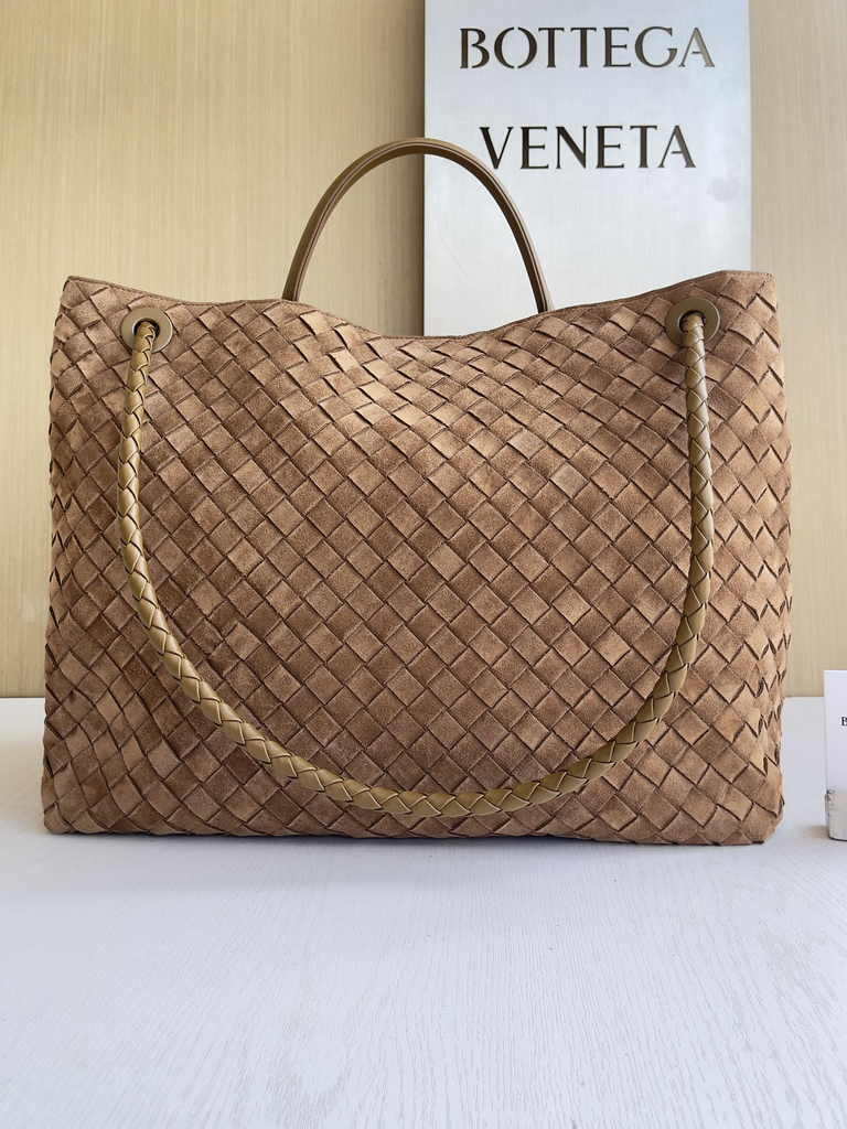 Bottega Veneta Large Andiamo Bag 766019 Tan Lambskin