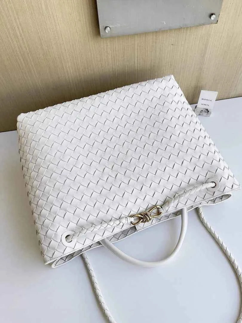 Bottega Veneta Large Andiamo Bag 766019 White Lambskin Intrecciato