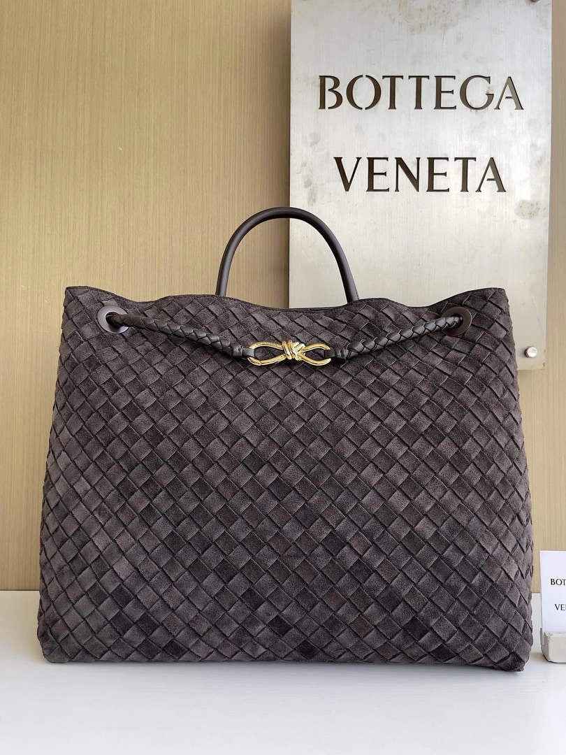 Bottega Veneta Large Andiamo Bag 766019 Coffee Suede