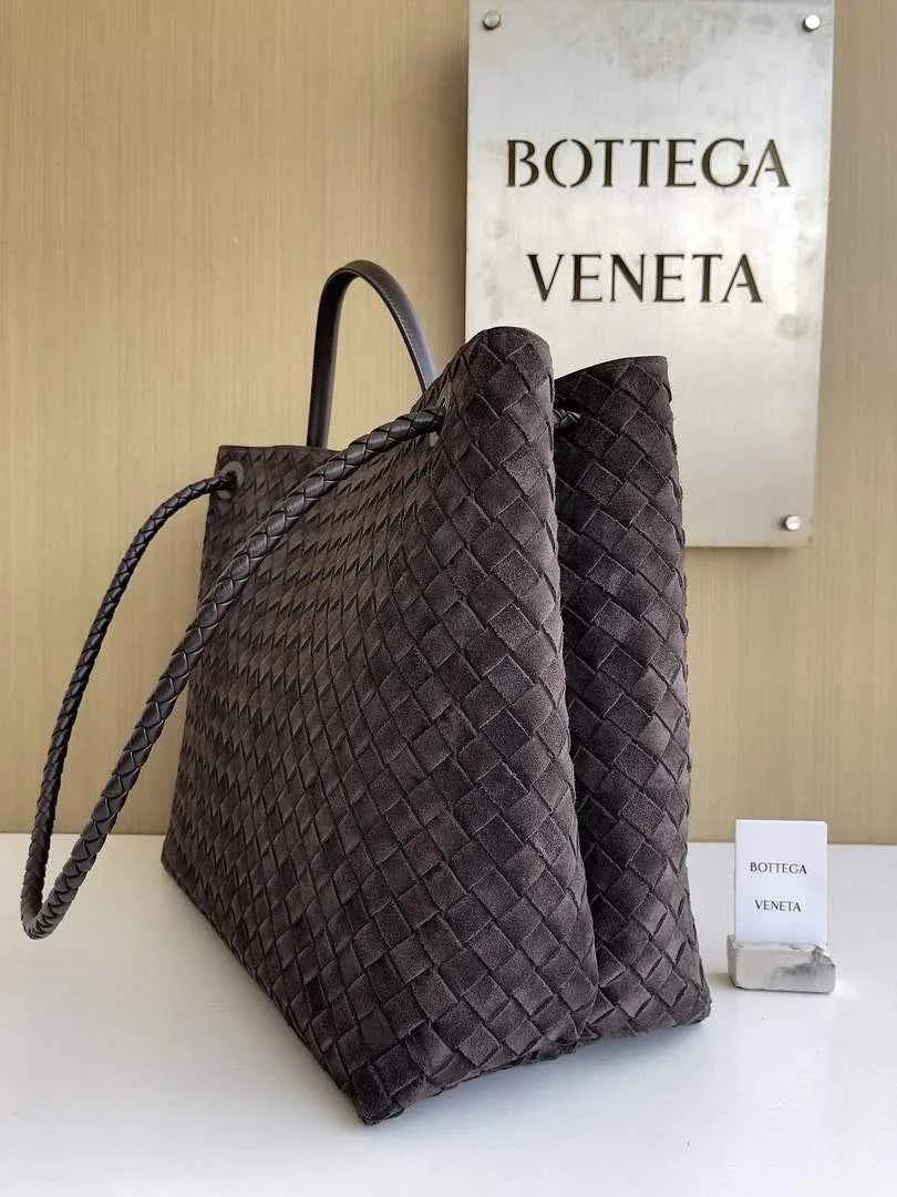 Bottega Veneta Large Andiamo Bag 766019 Coffee Suede