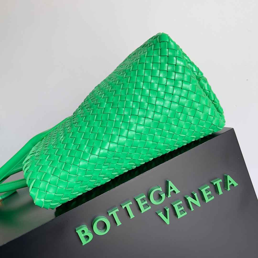 Bottega Veneta Large Cabat Bag 608811 Green Lambskin leather