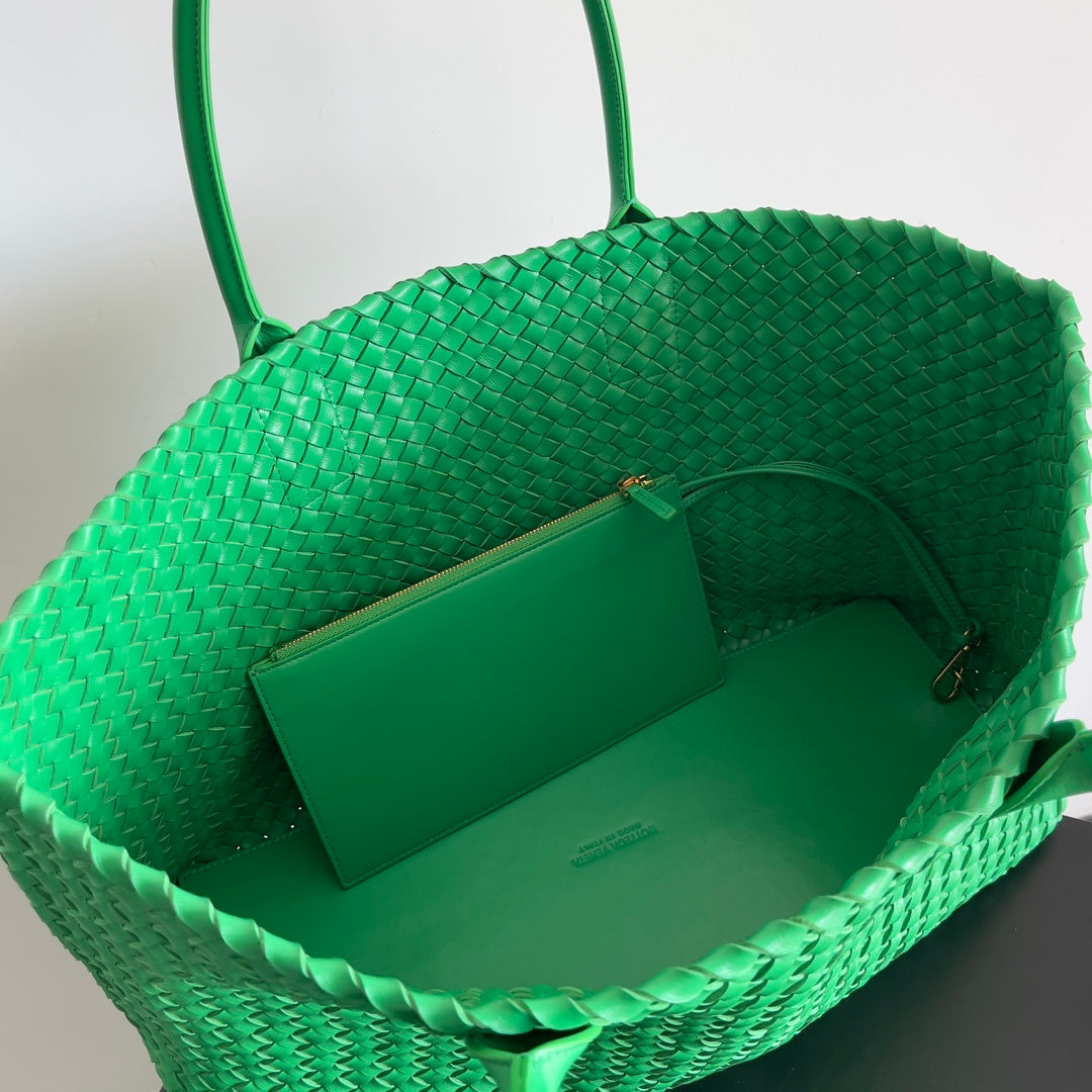 Bottega Veneta Large Cabat Bag 608811 Green Lambskin leather