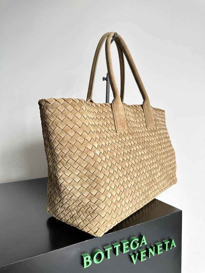 Bottega Veneta Large Cabat Bag 608811 calf suede leather