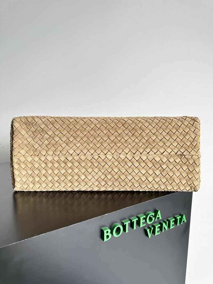Bottega Veneta Large Cabat Bag 608811 calf suede leather