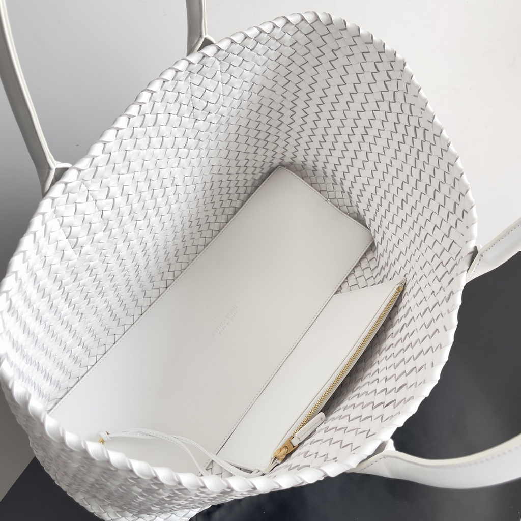 Bottega Veneta Large Cabat Bag 608811 White Lambskin leather