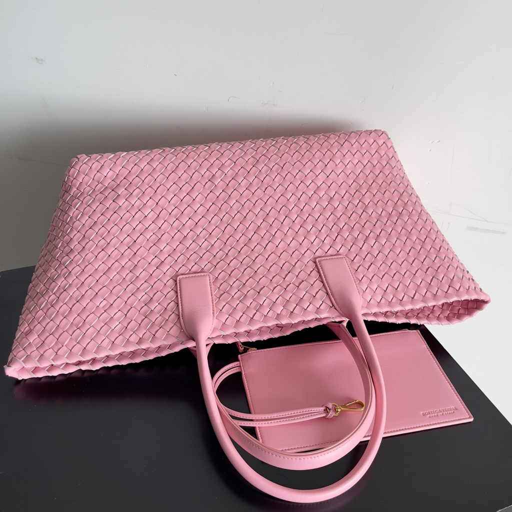 Bottega Veneta Large Cabat Bag 608811 Pink Lambskin leather