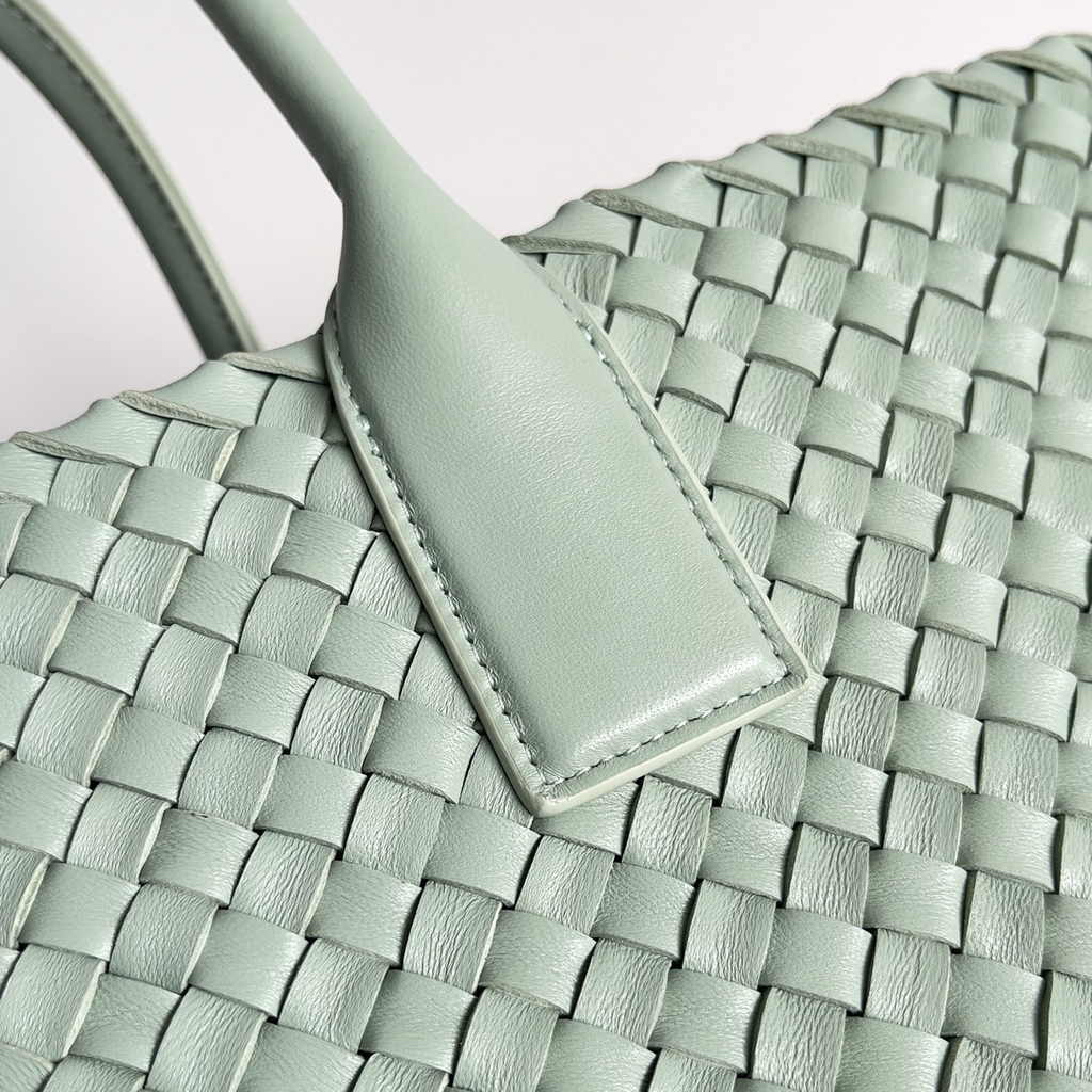 Bottega Veneta Large Cabat Bag 608811 Light Blue Lambskin leather