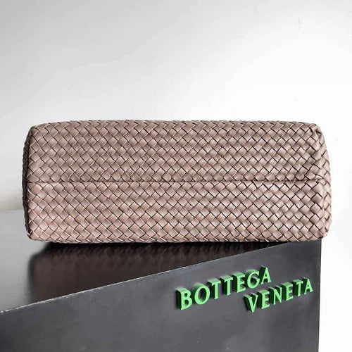 Bottega Veneta Large Cabat Bag 608811 Light Pink Lambskin leather