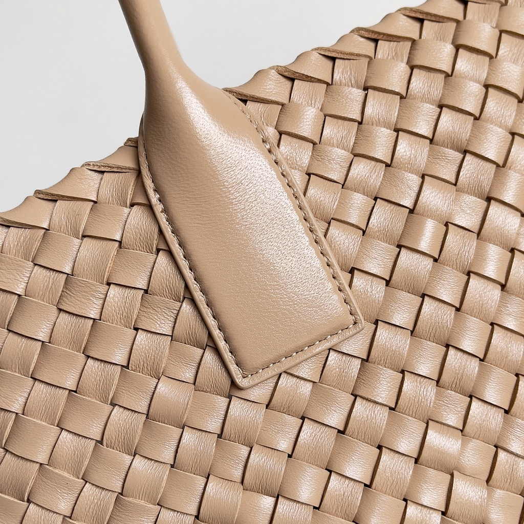 Bottega Veneta Large Cabat Bag 608811 Apricot Lambskin leather