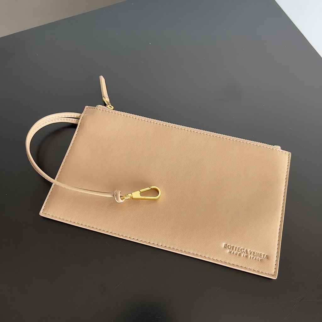 Bottega Veneta Large Cabat Bag 608811 Apricot Lambskin leather