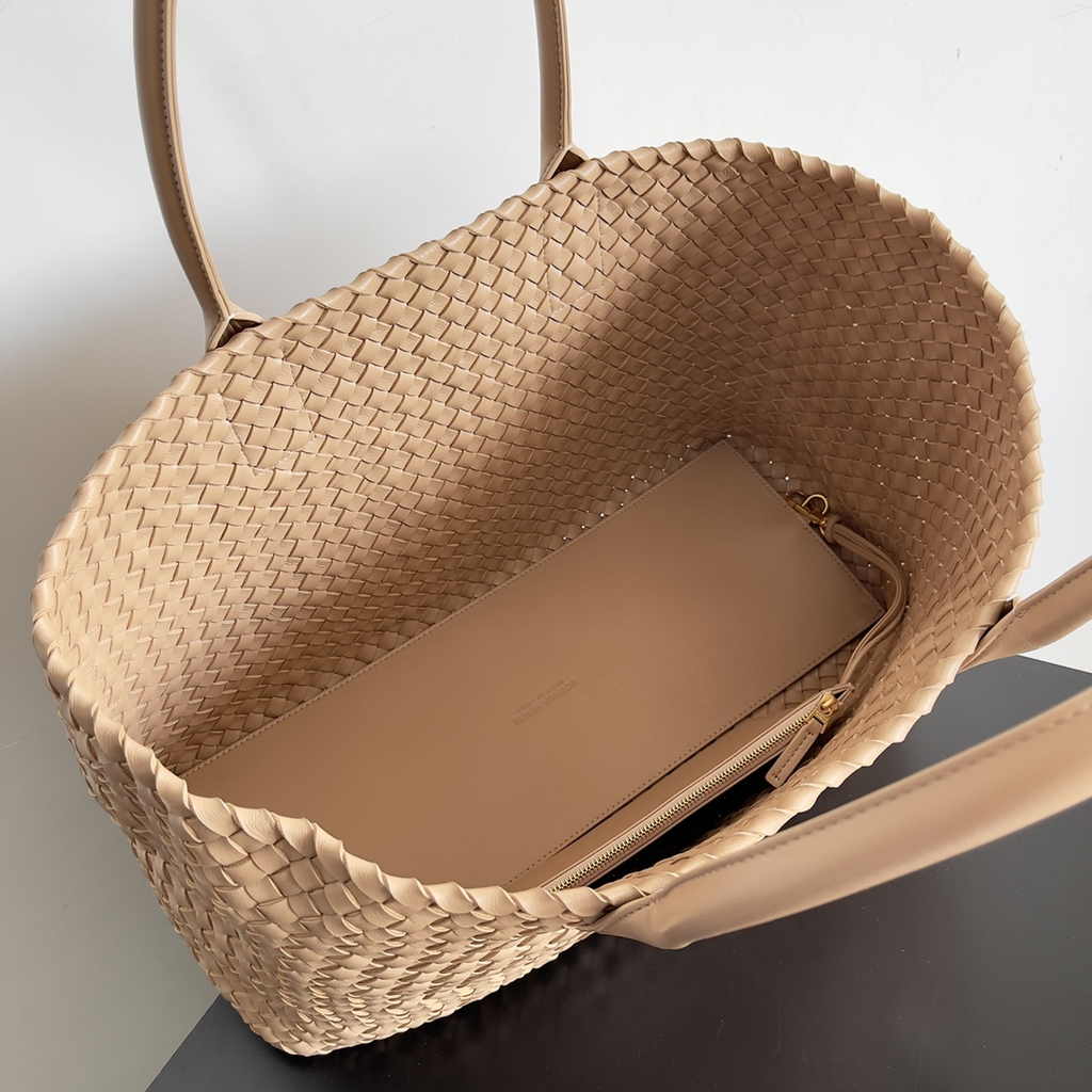 Bottega Veneta Large Cabat Bag 608811 Apricot Lambskin leather