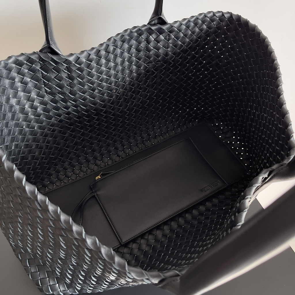 Bottega Veneta Large Cabat Bag 608811 Black Lambskin leather