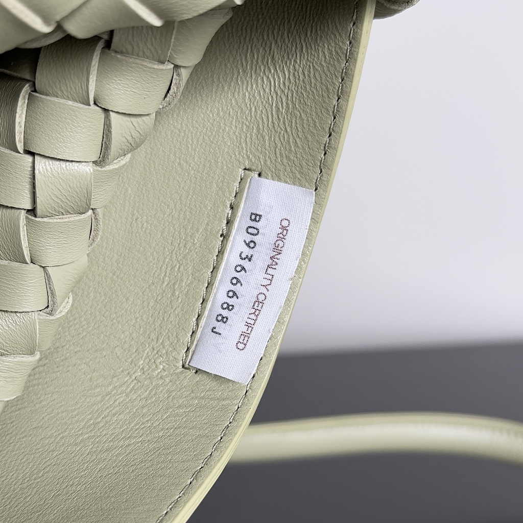 Bottega Veneta Large Cabat Bag 608811 Light Green Lambskin leather