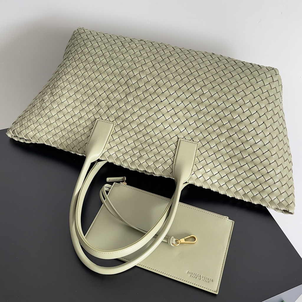 Bottega Veneta Large Cabat Bag 608811 Light Green Lambskin leather