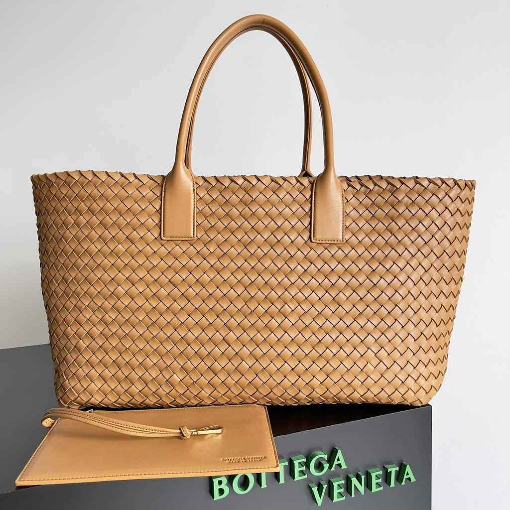 Bottega Veneta Large Cabat Bag 608811 Brown Lambskin leather