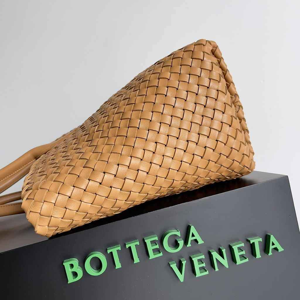 Bottega Veneta Large Cabat Bag 608811 Brown Lambskin leather