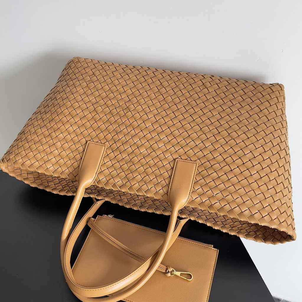 Bottega Veneta Large Cabat Bag 608811 Brown Lambskin leather
