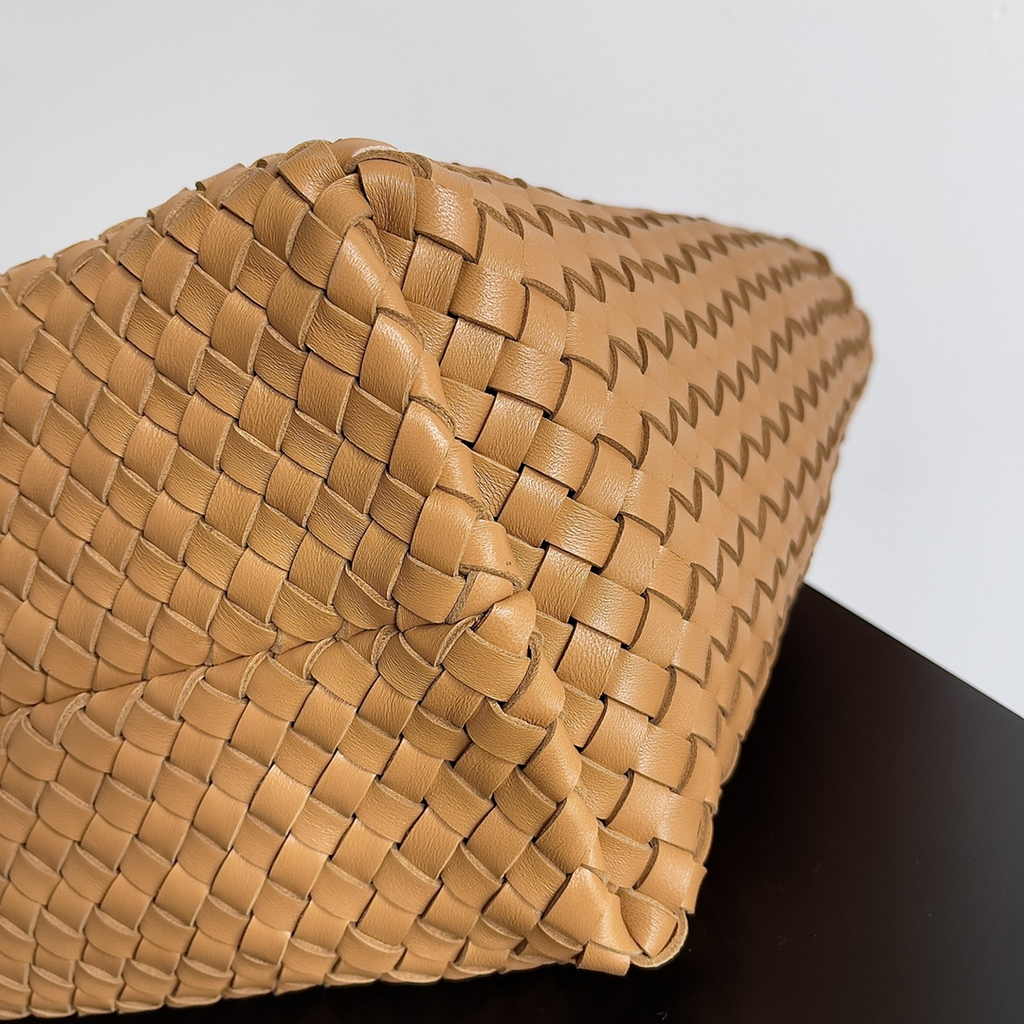 Bottega Veneta Large Cabat Bag 608811 Brown Lambskin leather
