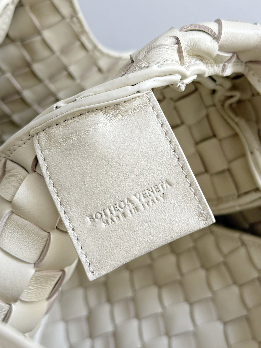 Bottega Veneta Large Campana Bag 844250 in Beige