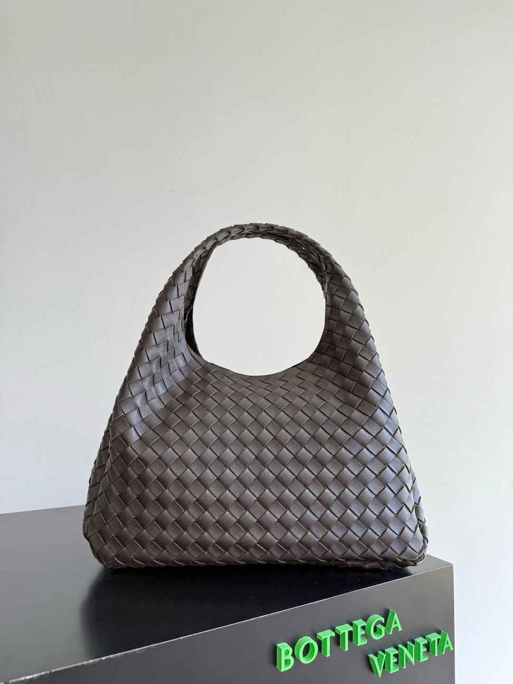 Bottega Veneta Large Campana Bag 844250 in Coffee