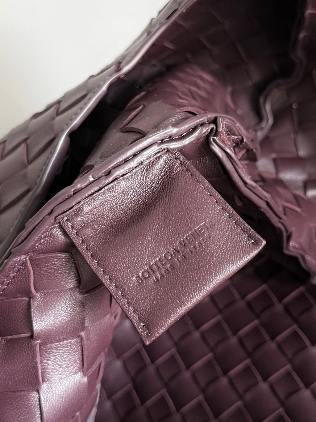 Bottega Veneta Large Campana Bag 844250 in Wine Red