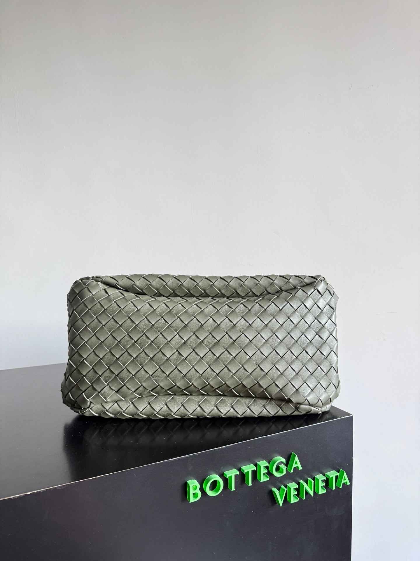 Bottega Veneta Large Campana Bag 844250 in Green