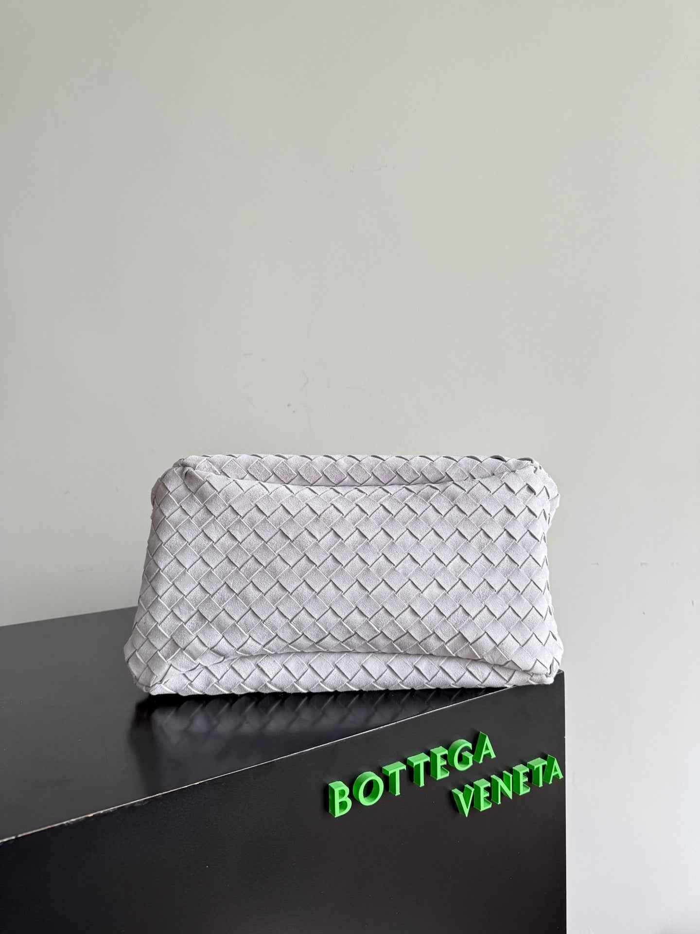 Bottega Veneta Large Campana Bag 844250 in Suede Beige