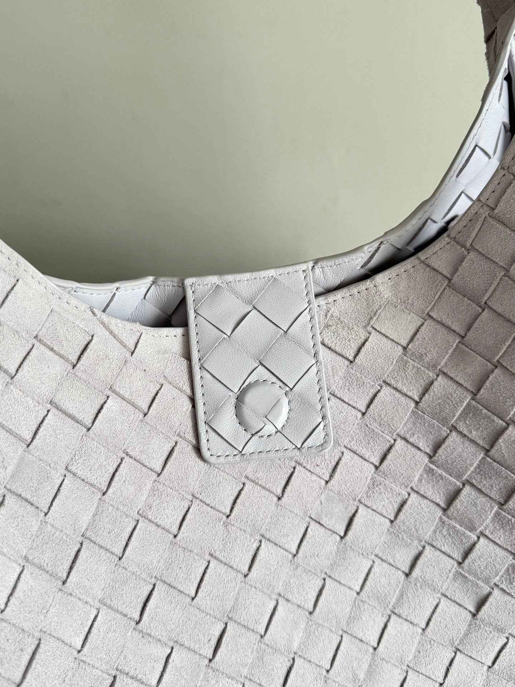 Bottega Veneta Large Campana Bag 844250 in Suede Beige