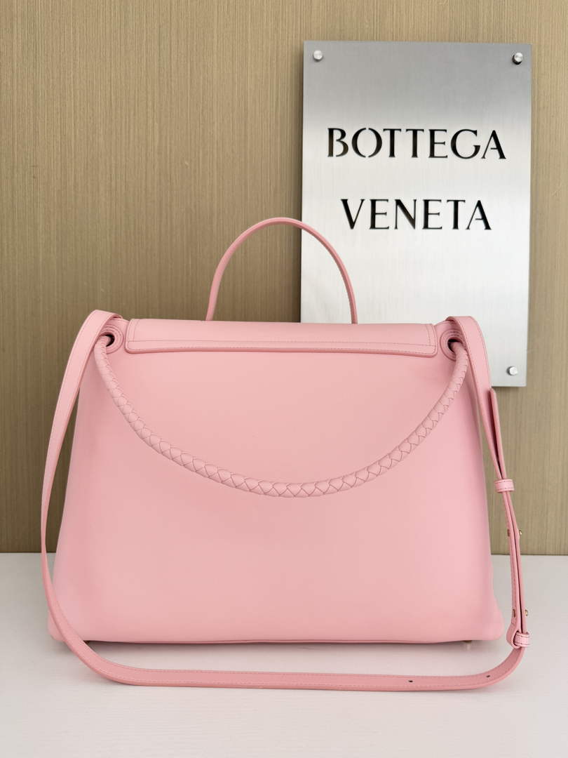 Bottega Veneta Large Ciao Ciao 826195 in Pink Calfskin