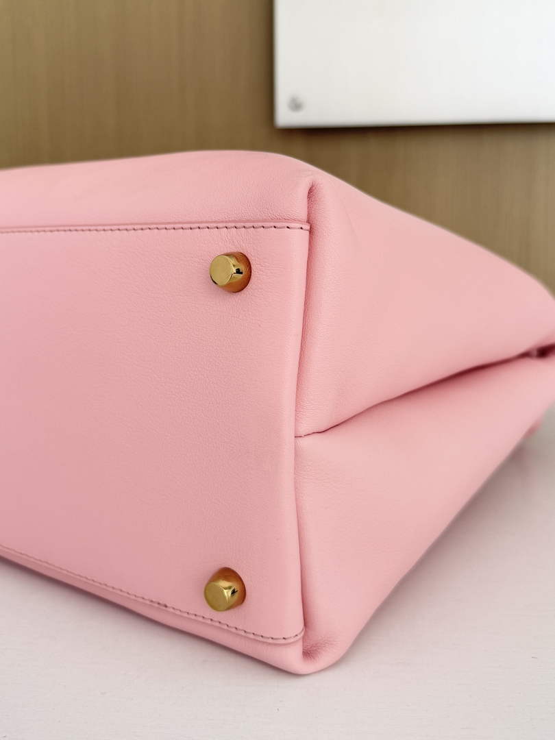Bottega Veneta Large Ciao Ciao 826195 in Pink Calfskin