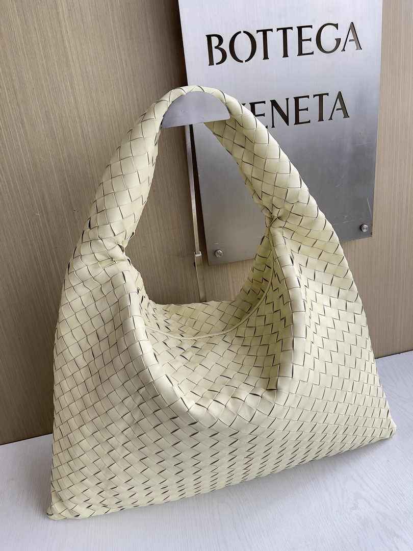 Bottega Veneta Large Hop Bag 763970 Calfskin Light Yellow