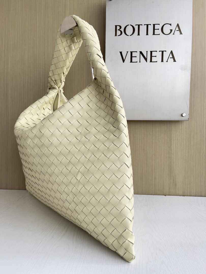 Bottega Veneta Large Hop Bag 763970 Calfskin Light Yellow