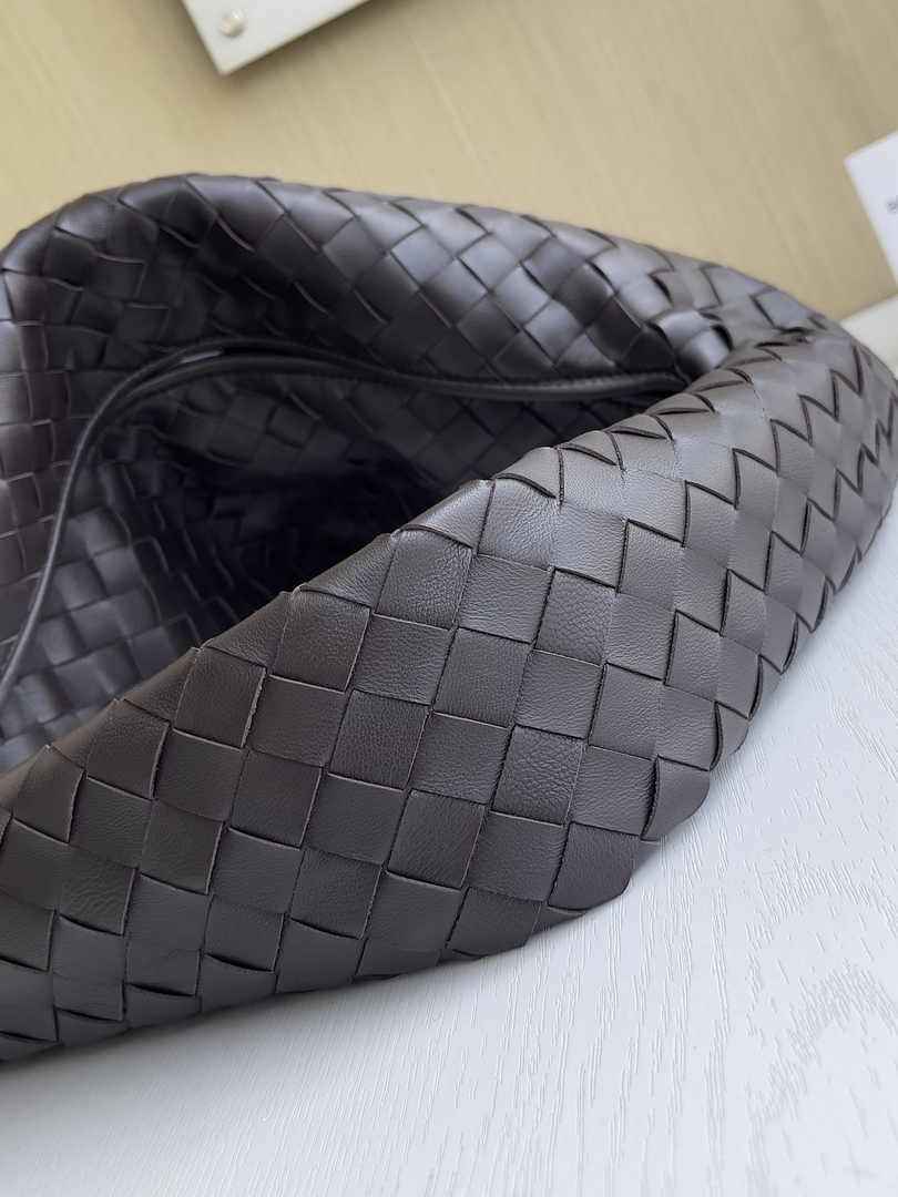 Bottega Veneta Large Hop Bag 763970 Calfskin Brown