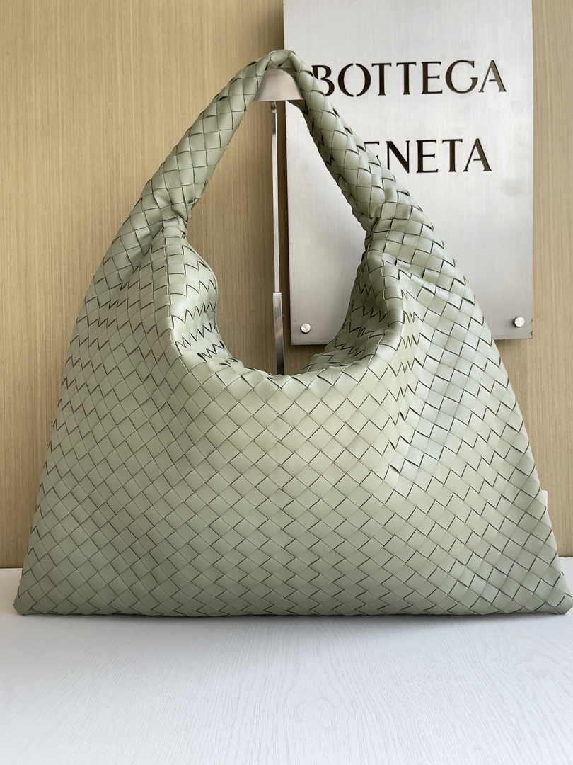 Bottega Veneta Large Hop Bag 763970 Calfskin Light Green