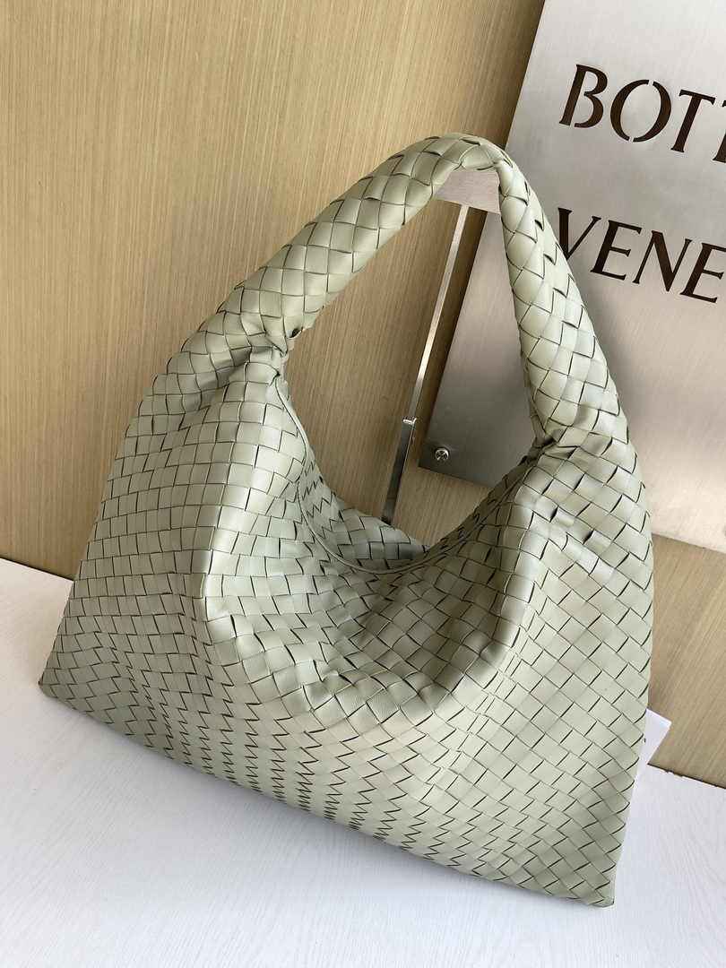 Bottega Veneta Large Hop Bag 763970 Calfskin Light Green