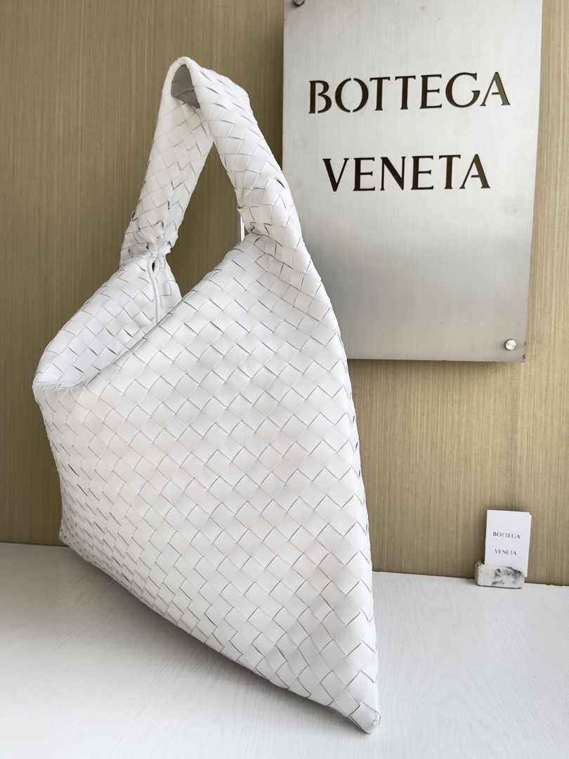 Bottega Veneta Large Hop Bag 763970 Calfskin White