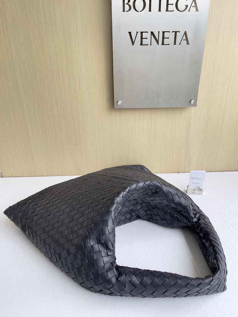 Bottega Veneta Large Hop Bag 763970 Calfskin Black