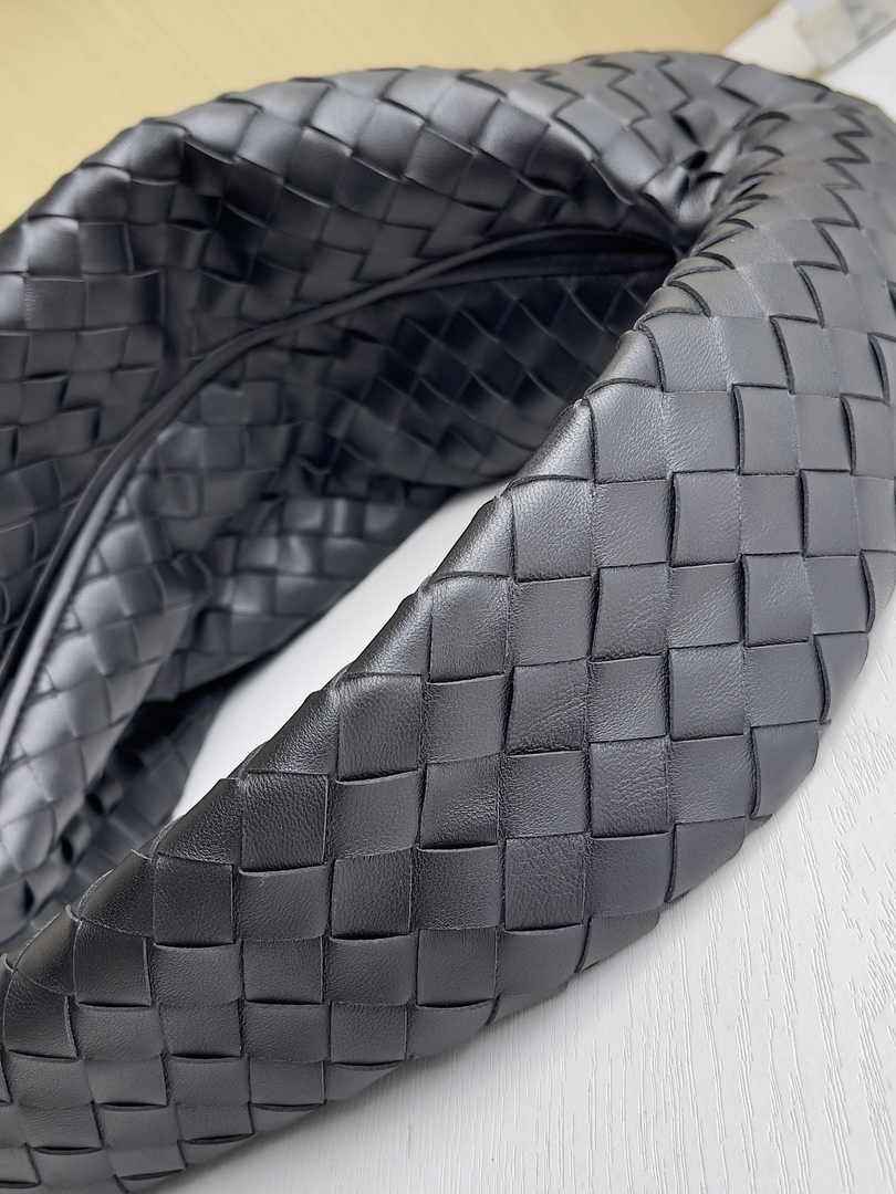 Bottega Veneta Large Hop Bag 763970 Calfskin Black