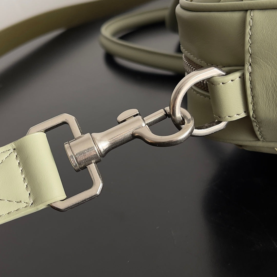 Bottega Veneta Large Intrecciato Briefcase 755128 Calfskin Green