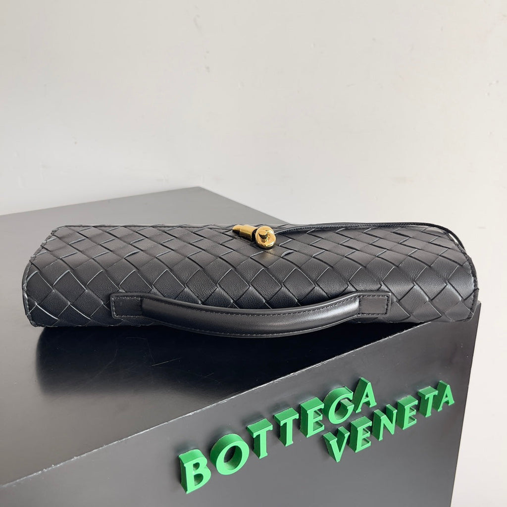 Bottega Veneta Long Clutch Andiamo With Handle 741511 Calfskin Black