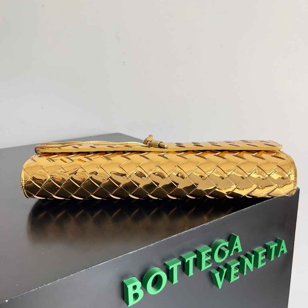 Bottega Veneta Long Clutch Andiamo With Handle 741511 Calfskin Gold