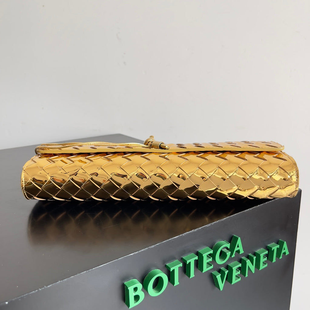 Bottega Veneta Long Clutch Andiamo With Handle 741511 Calfskin Gold