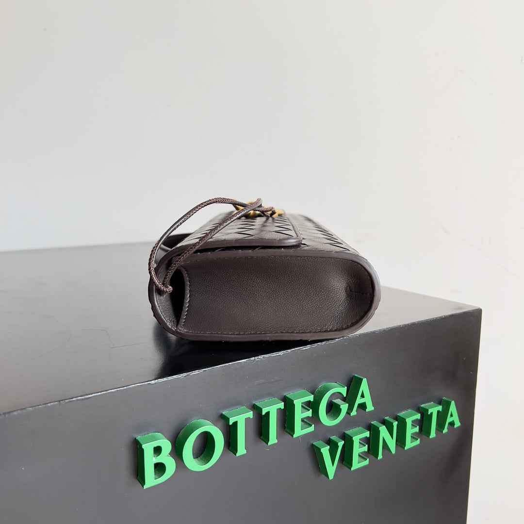 Bottega Veneta Long Clutch Andiamo With Handle 741511 Calfskin Brown
