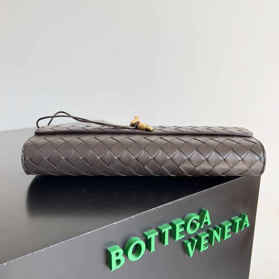 Bottega Veneta Long Clutch Andiamo With Handle 741511 Calfskin Brown