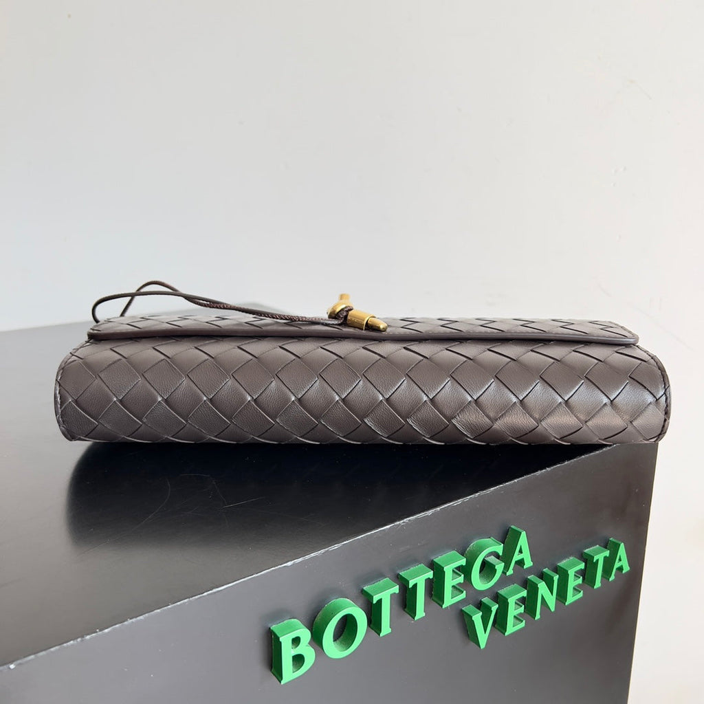 Bottega Veneta Long Clutch Andiamo With Handle 741511 Calfskin Brown